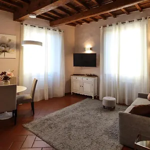  Apartment Santo Spirito - Elegante In Pieno Centro